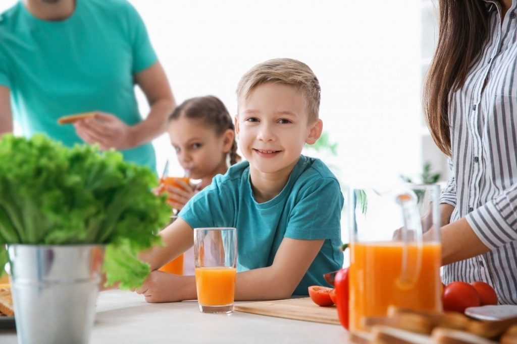 kids drink healthy drinks